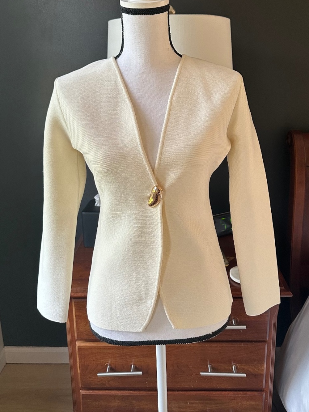 NWT Zara Ivory White Long Sleeved Sweater Jacket - Sz S